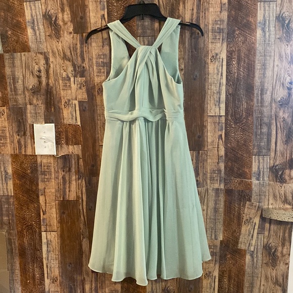 David’s Bridal style #F15600 Meadow green dress size 4 - Picture 1 of 5